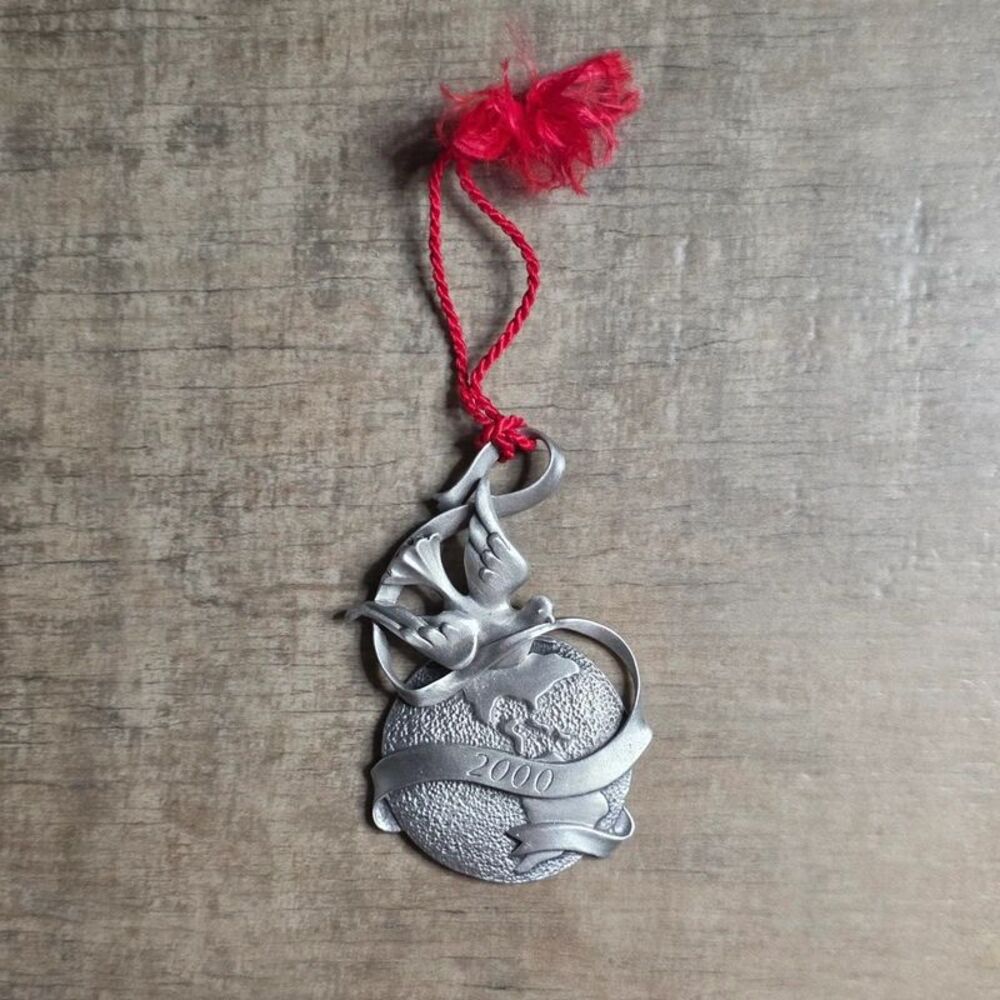 Vintage 2000 Avon Fine Collectibles "Peaceful Millennium" Pewter Ornament